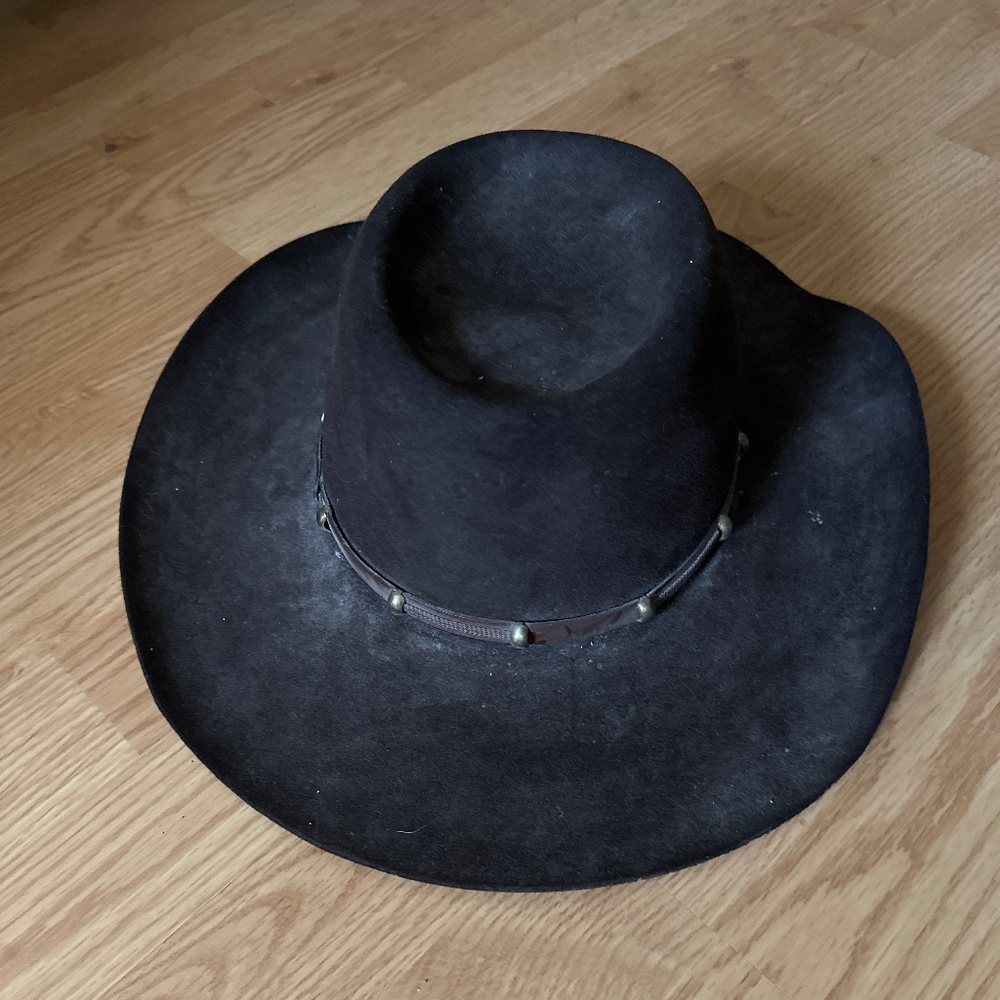 Men Akubta hat  size 56